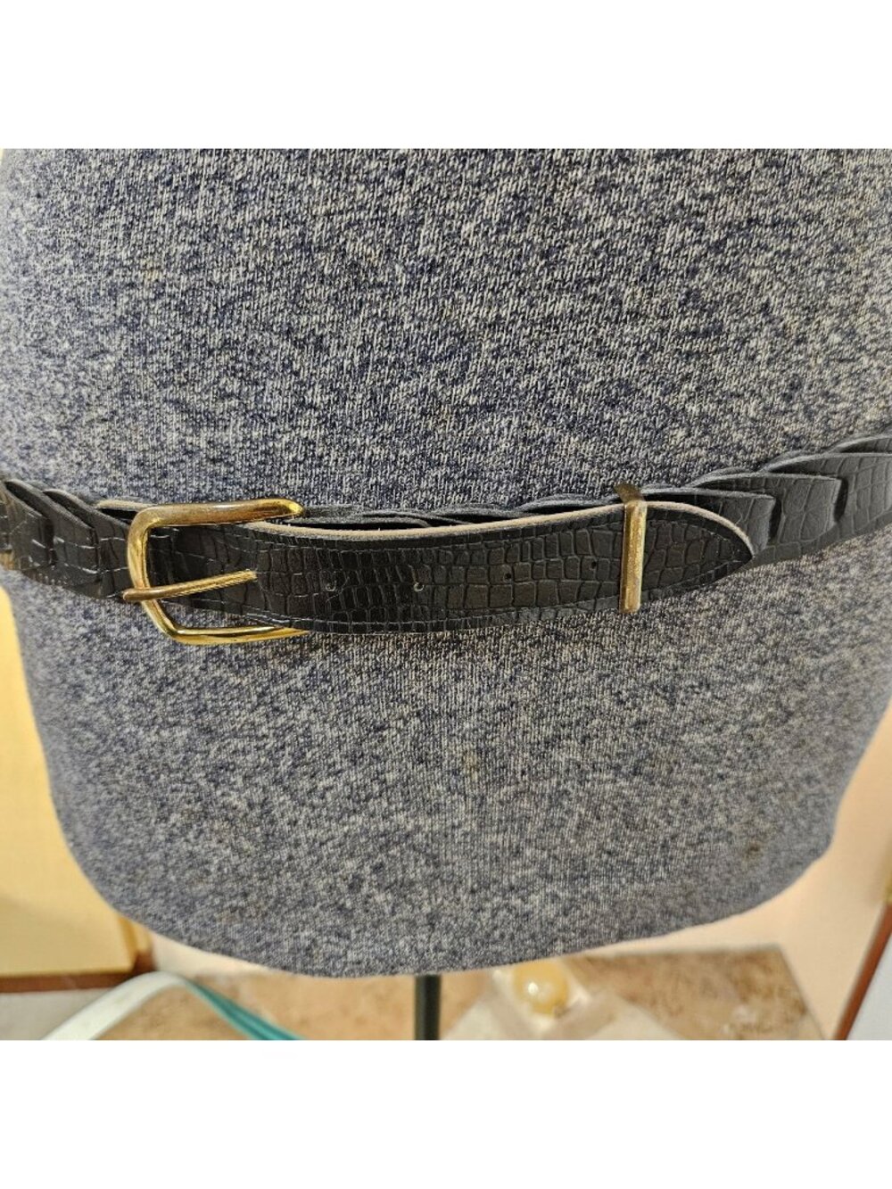 Women's Waist Belt Black Croc Embossed Scalloped Edge Gold Buckle Faux Leather